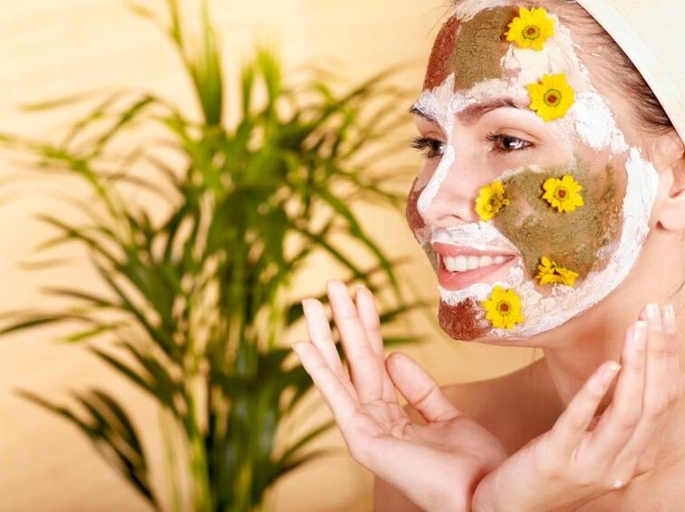 Folk remedies of facial renewal